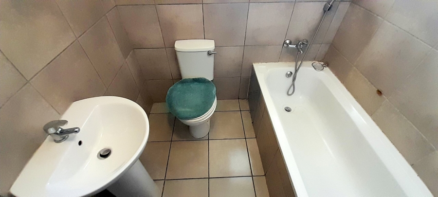 To Let 1 Bedroom Property for Rent in Belhar Western Cape